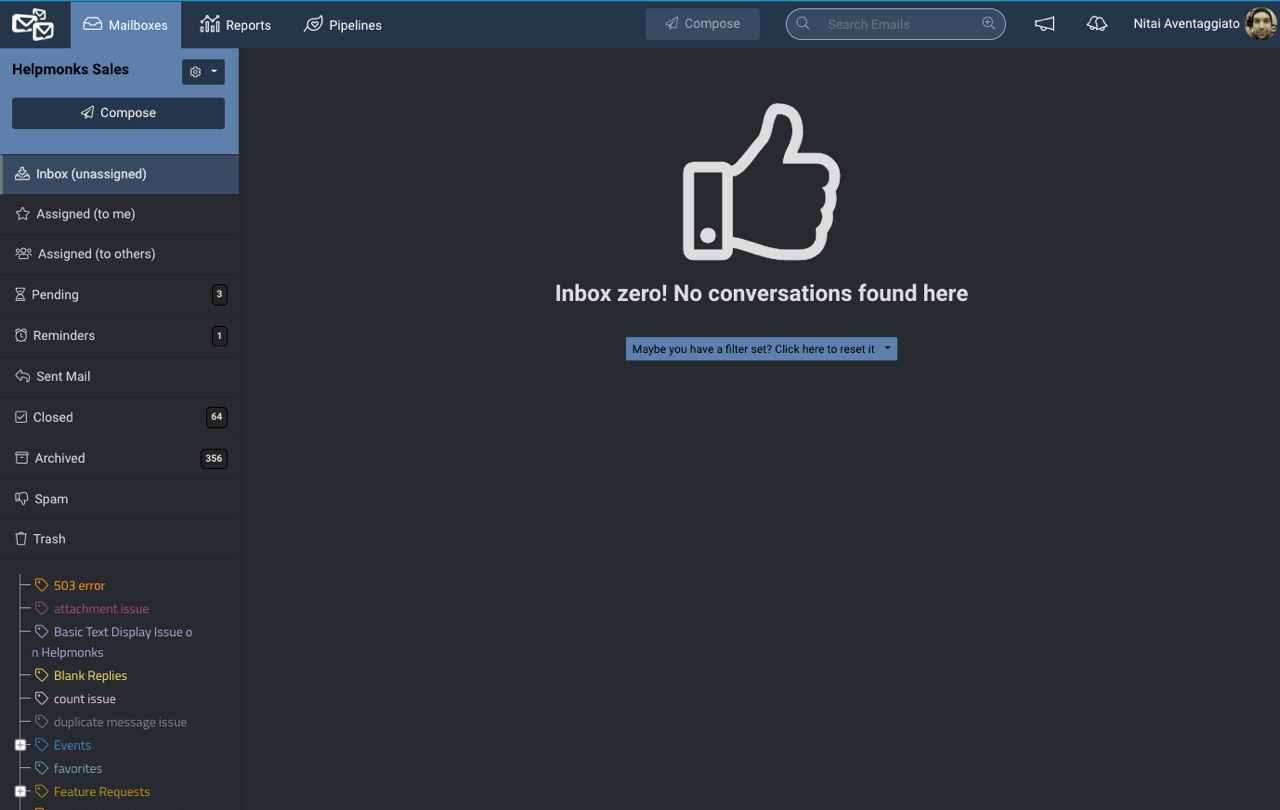 New in Helpmonks: Dark theme and updated mailbox customization